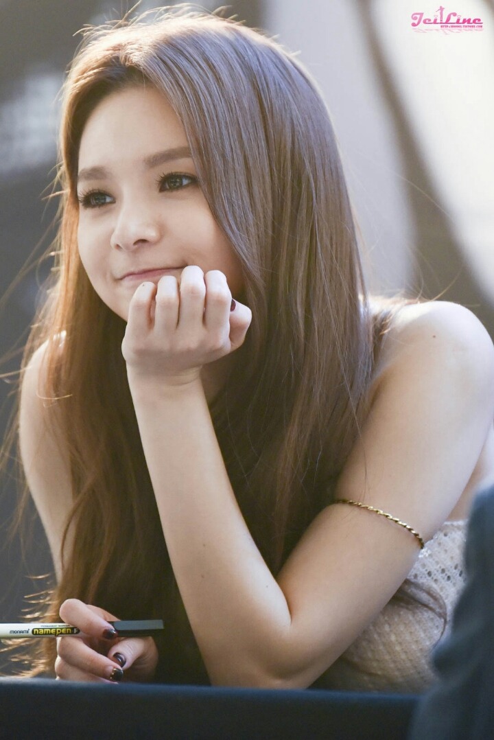 피에스타의 동안 리더 재이 | 인스티즈