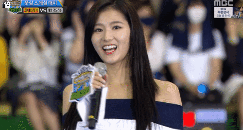 사나 계주.gif | 인스티즈