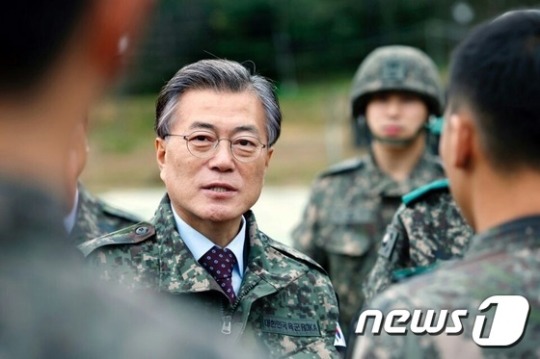 오늘자 문재인 포스 ㄷㄷㄷ | 인스티즈