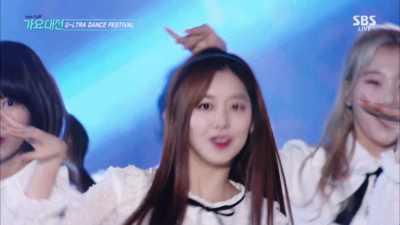 자기애 넘치는 흔한 여자 걸그룹 멤버.gif | 인스티즈