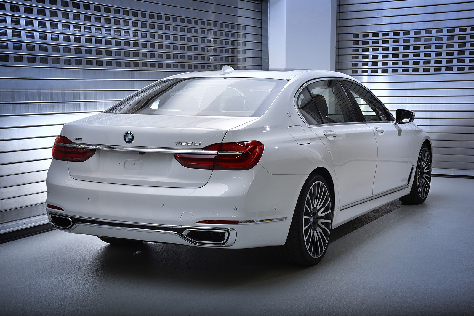 BMW 750Li xDrive Solitaire and Master Class Edition | 인스티즈