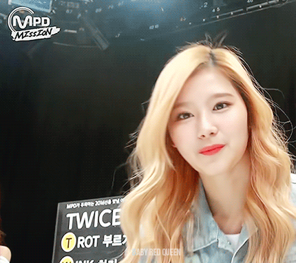 하얗고 청순한 사나.gif | 인스티즈