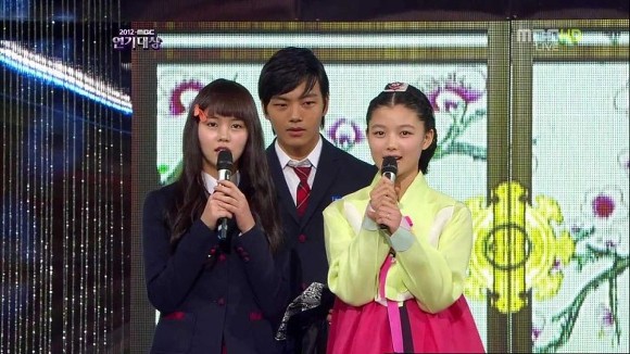 아역배우가 부족해 벌어진 참사.jpg (feat. 여진구 바람둥이설) 브금ㅇ | 인스티즈