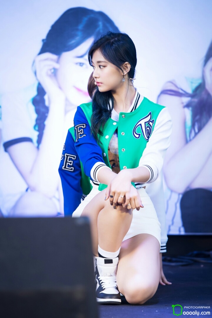 토요일이라서 쯔위 | 인스티즈