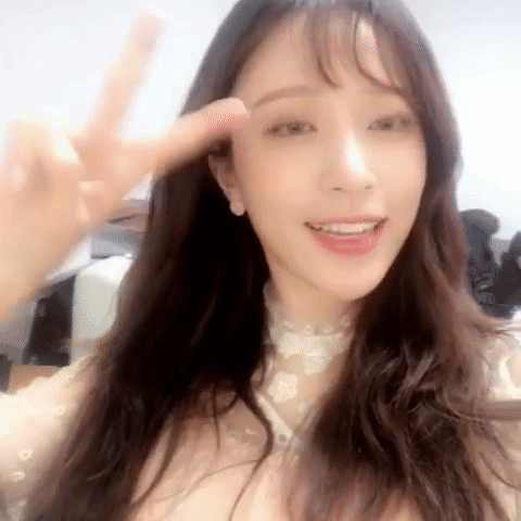 미모폭발하는 오늘자 하니 인스타.gif | 인스티즈