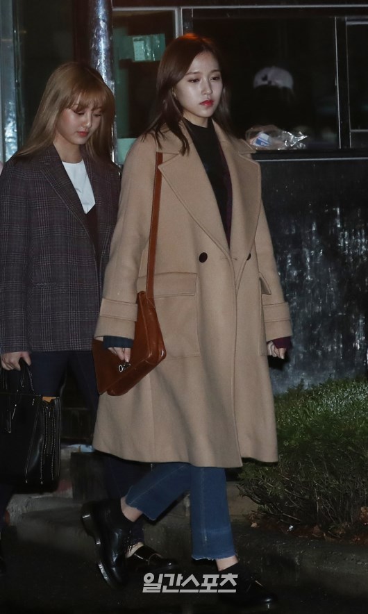 오늘자 트와이스 출근길 | 인스티즈