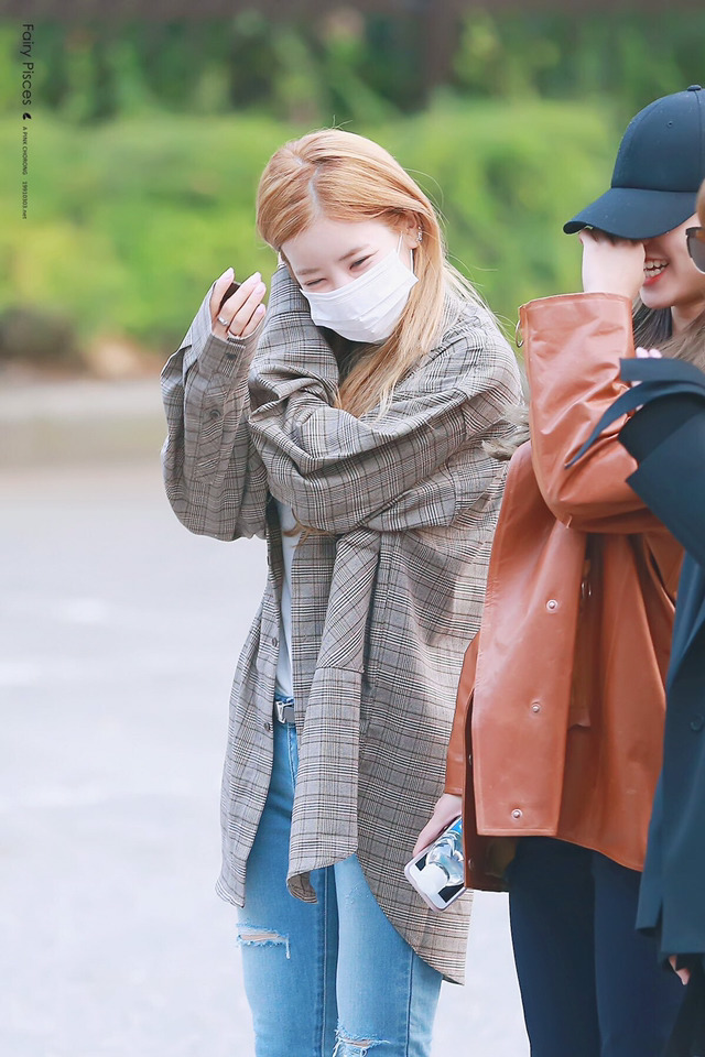 [에이핑크] 6월의 마지막 업로드는 누구로 할까 고민하다가 박초롱 | 인스티즈
