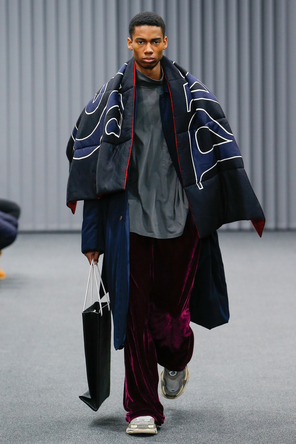 베트멍의 2번째 Balenciaga 2017.18 F/W 남성복 컬렉션 | 인스티즈