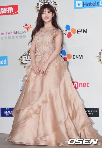 오늘자 김유정 짱예ㄷㄷㄷ | 인스티즈
