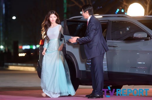 김유정 봄날의 솜사탕.jpg | 인스티즈