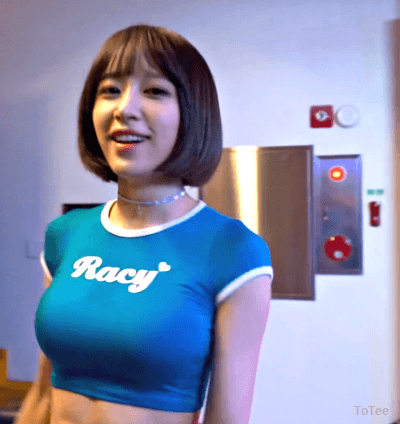 복근이 매력적인 아이돌 | 인스티즈