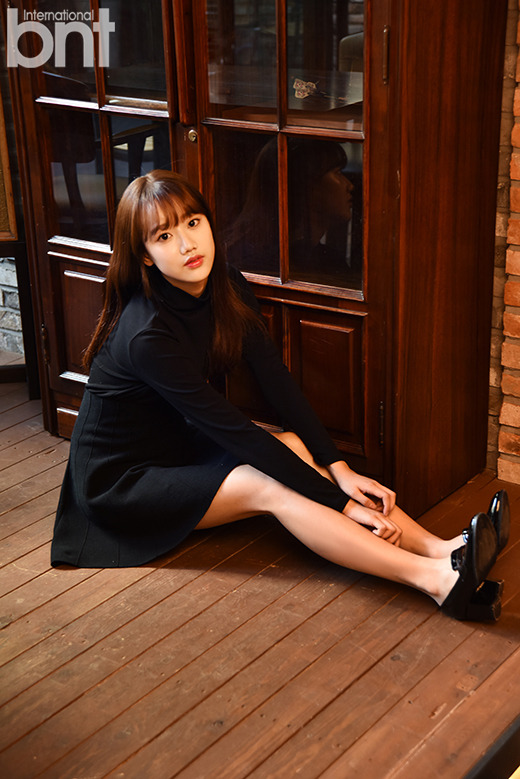 초딩컨셉 탈피한 에이프릴 모습.gif | 인스티즈