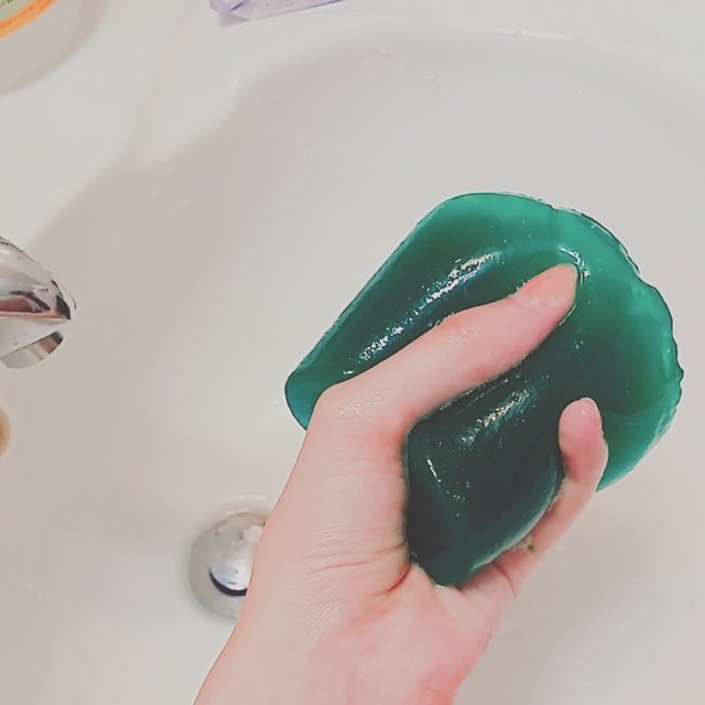남자가 보면 기분이 묘해진다는 푸딩비누.gif | 인스티즈
