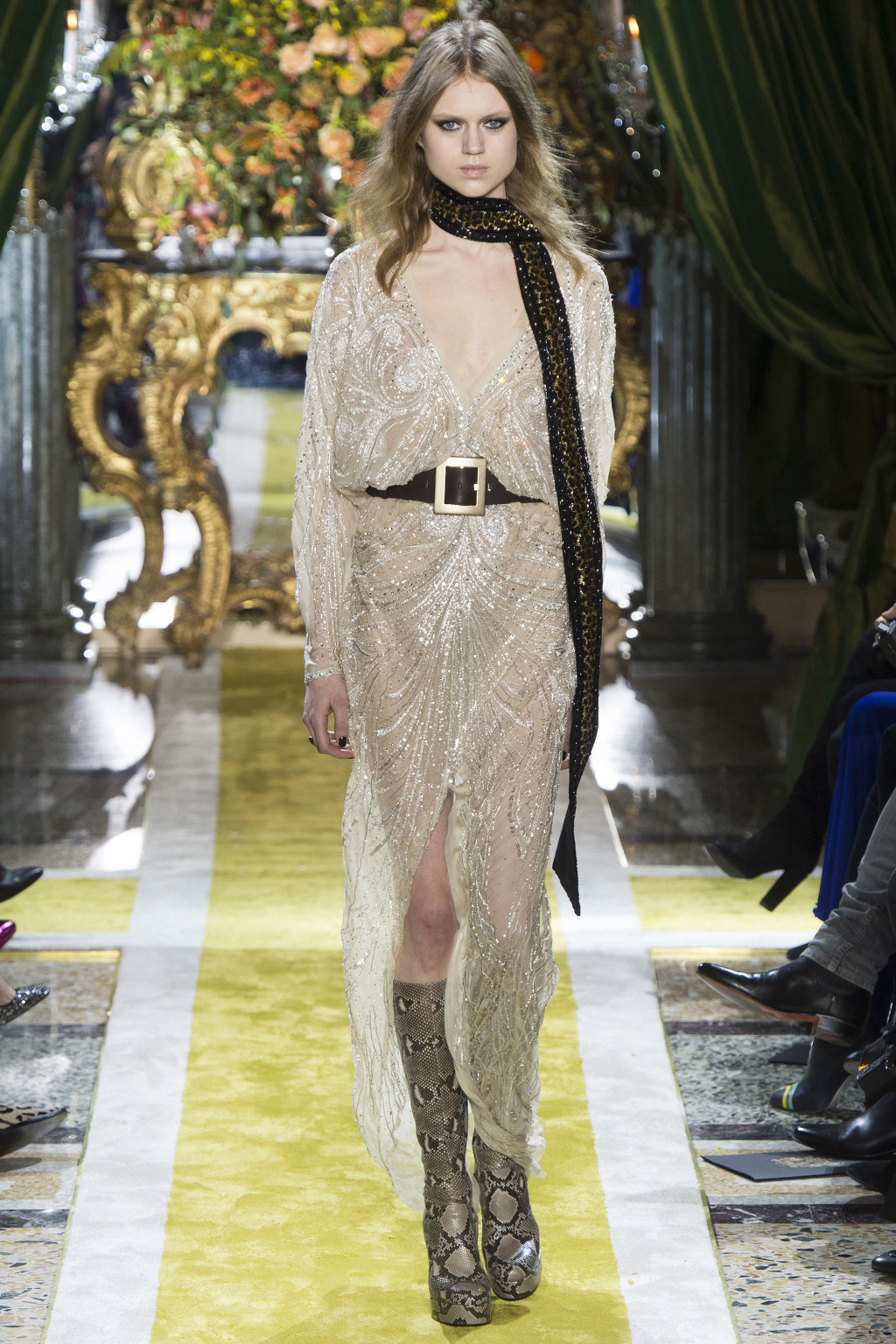 Roberto Cavali 2016 FallWinter RTW Milan | 인스티즈