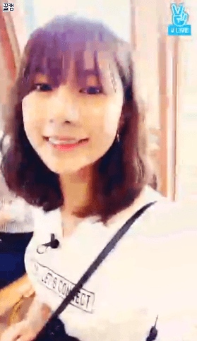 혼자 돌아다니는 하영이.GIF | 인스티즈