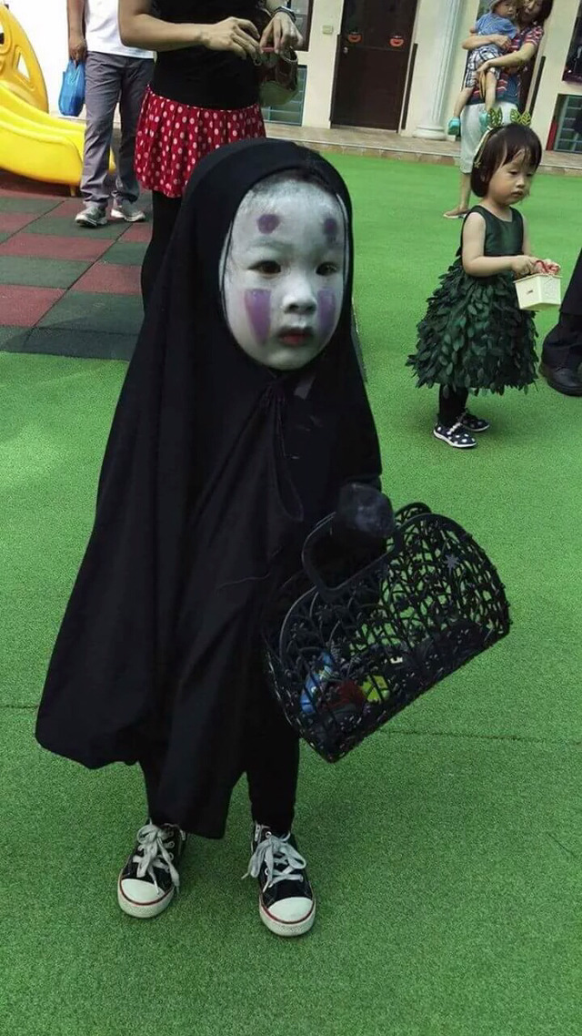 할로윈 분장으로 압살 | 인스티즈