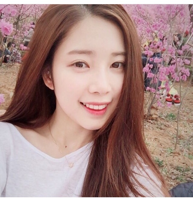 윤채경 인스타 | 인스티즈