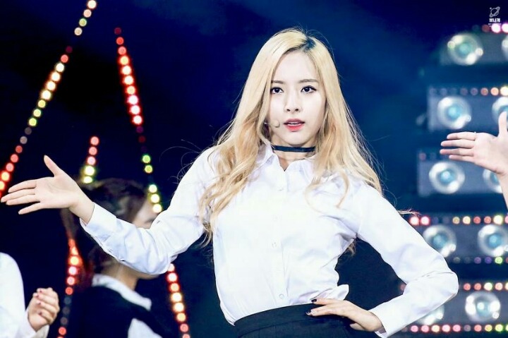분위기있는 우주소녀 보나 | 인스티즈