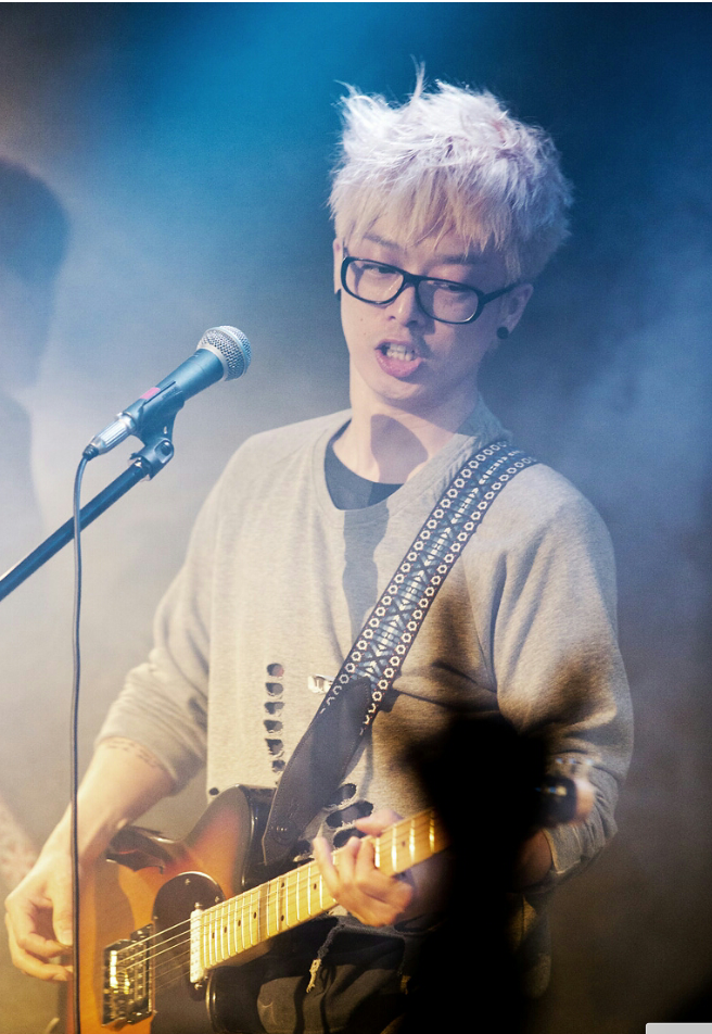 책 좀 읽는 연예인의 추천도서 (허지웅 하현우 유아인 타블로) | 인스티즈