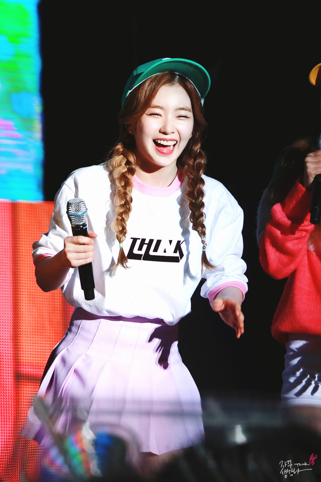 레드벨벳 아이린 눈웃음 | 인스티즈