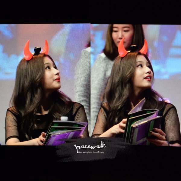 팬들 꿀눈빛으로 녹이는 트와이스 사나.jpg | 인스티즈