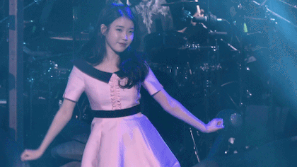 귀여움과 섹시함이 공존하는 아이유.jpgif | 인스티즈