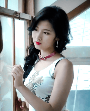[twice] 오늘자 미나토자키 사나 움짤.gif | 인스티즈