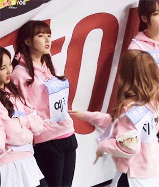 예린이 구타하는 지효 | 인스티즈