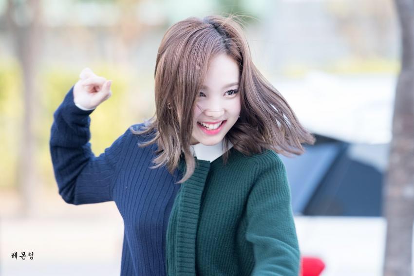 [트와이스] 죽빵 장전하는 임나연 | 인스티즈