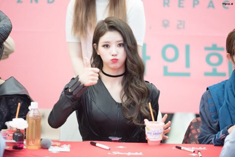 [러블리즈] 종착역의 황제가 등에 박힌 레플이 와서 미주 | 인스티즈