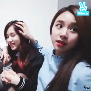 [트와이스] 대표 케미 미챙(미나+채영) 달달한 분위기 짤들.gif | 인스티즈