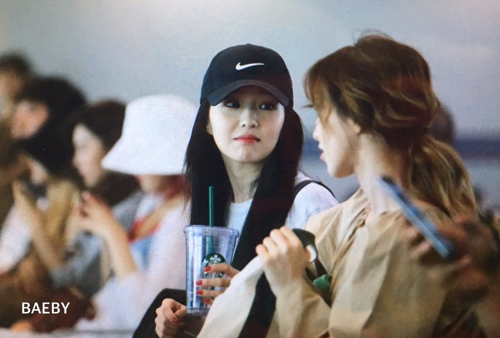 오늘자 제주도 출국하는 레드벨벳 프리뷰 (feat.컴백준비?) | 인스티즈