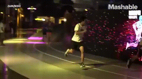 나이키에서 만든 LED 트랙 | 인스티즈