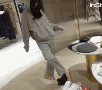 왼손도 말썽부릴 조짐이 보이는 오른손나은 [데이터주의] | 인스티즈