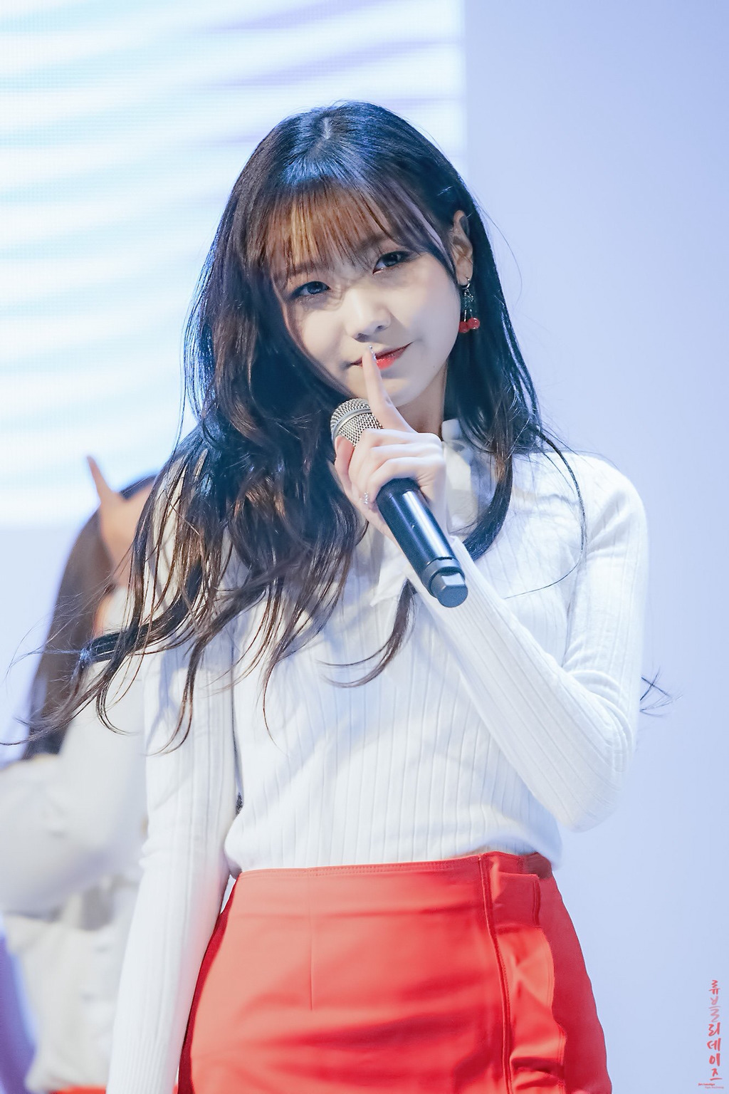 [러블리즈] 일어나서 해톡을 가보니 레알 팬분들이 초상집 분위기라서 수정이 | 인스티즈