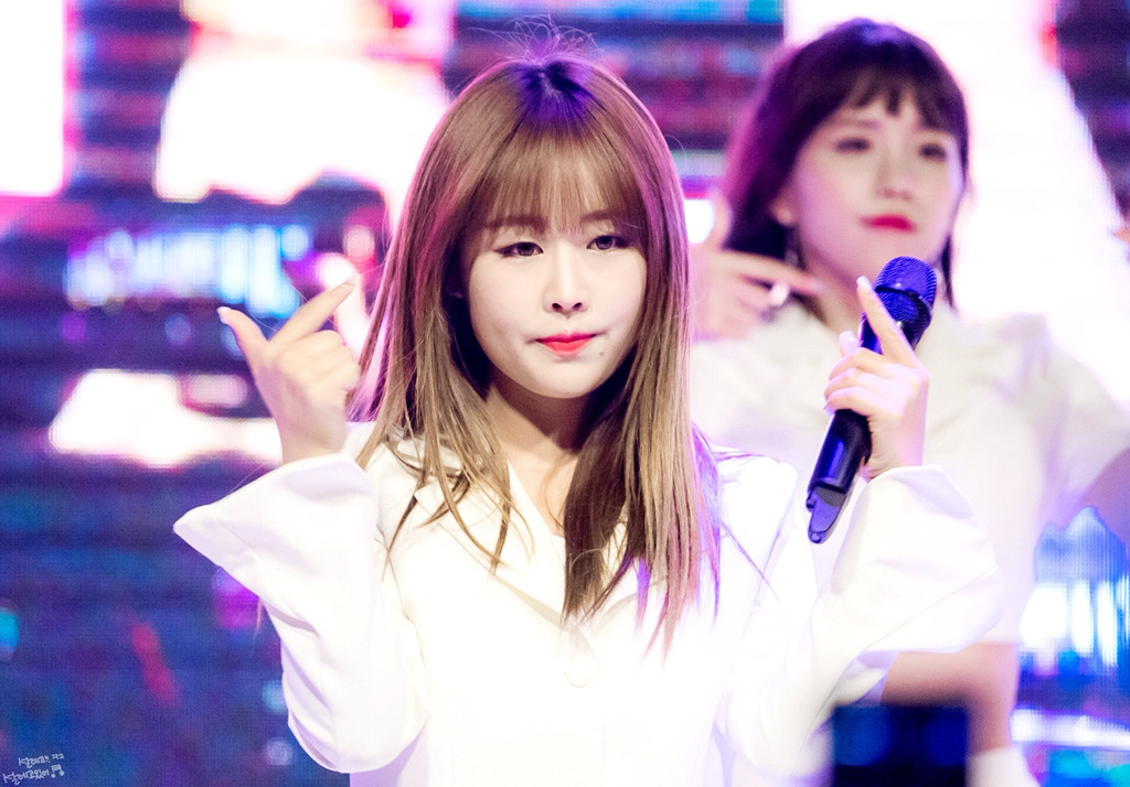 [러블리즈] 휴일이라 그런지 일이 별로 없어서 베이비소울 | 인스티즈