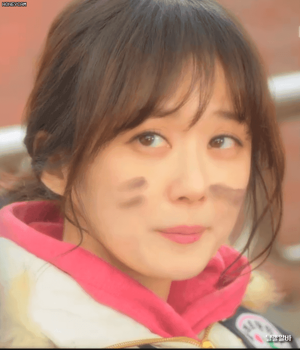얼굴에 연탄재묻은 장나라.gif | 인스티즈