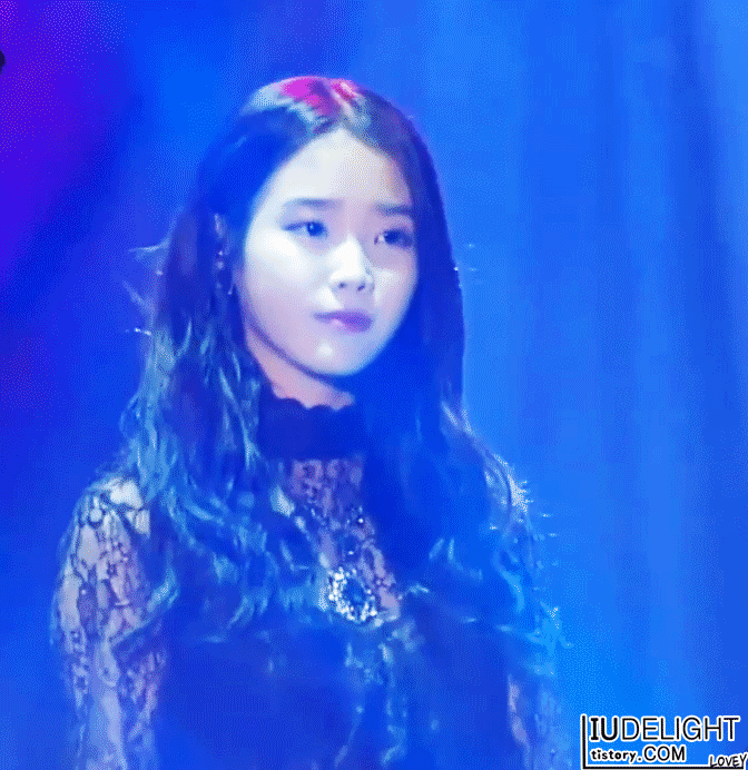 아이유 옷 잘 입히는 코디.gif | 인스티즈