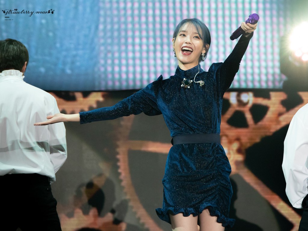 어제 인천콘 아이유.jpg | 인스티즈
