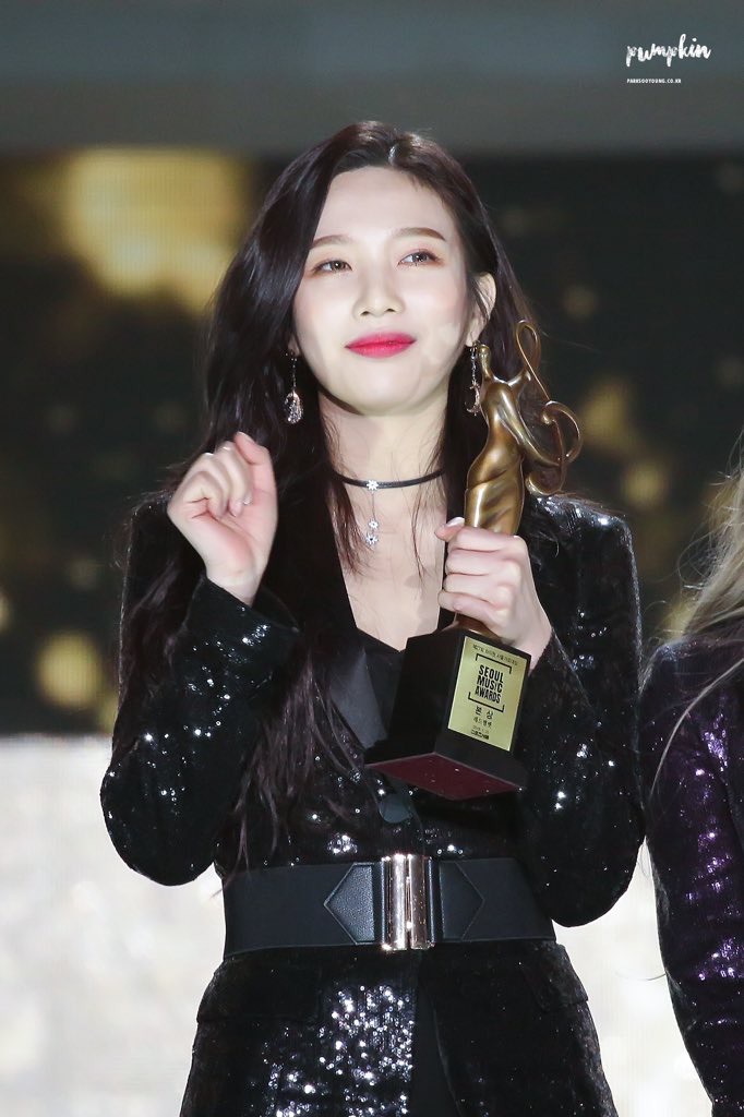레드벨벳의 큐티섹시 담당 조이.jpgif | 인스티즈
