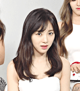 은근 섹시한 민아 | 인스티즈