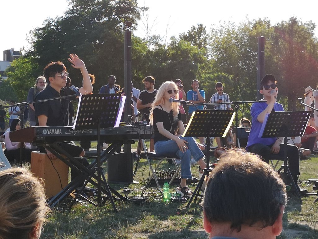 9927AF4A5D0FBD1F021D92