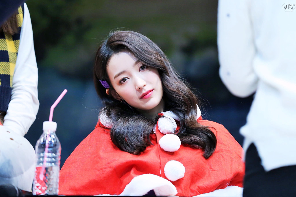 [구구단] 염색이 되는동안 기다리는게 지루해서 하나 | 인스티즈