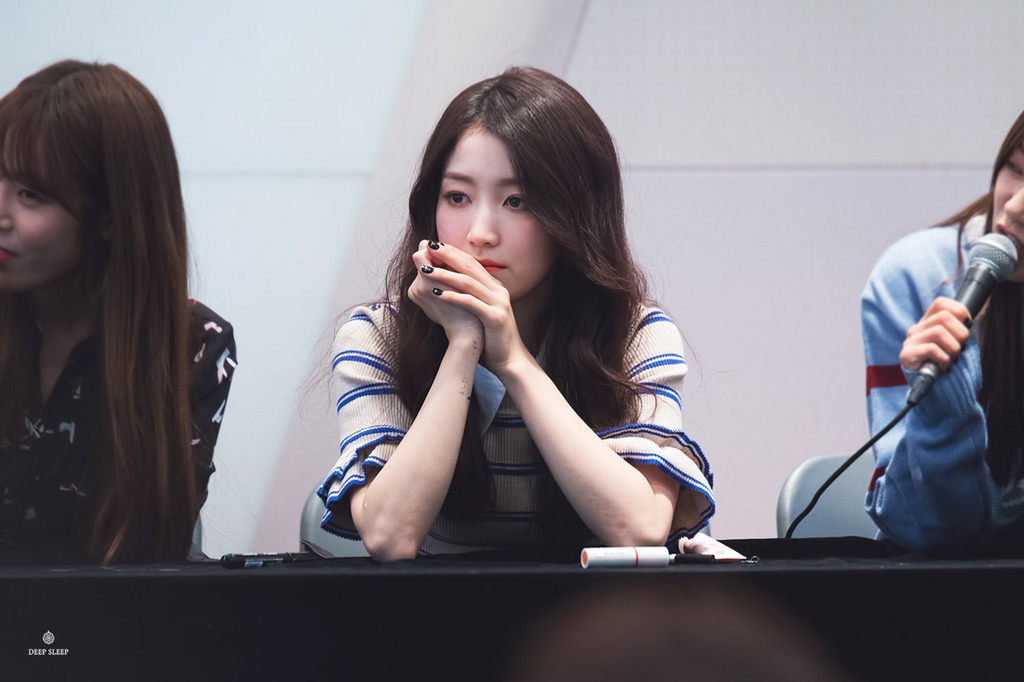 [구구단] 점심은 뭘로 먹을까 고민이되서 하나 | 인스티즈