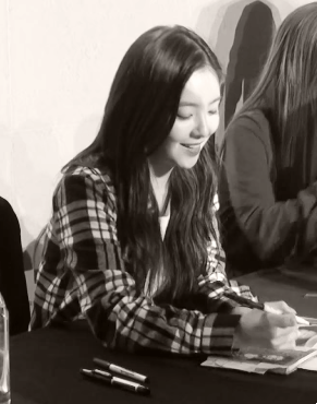 겁나 이쁜 아이린.gif | 인스티즈