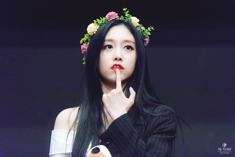다시 흑발로 돌아온 러블리즈 지수.gif | 인스티즈