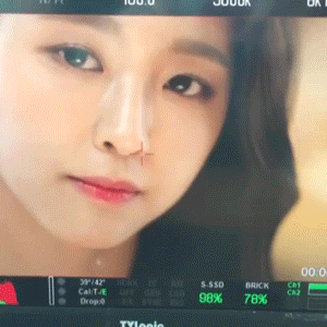 동공 지진난 설현ㄷㄷㄷ.gif | 인스티즈