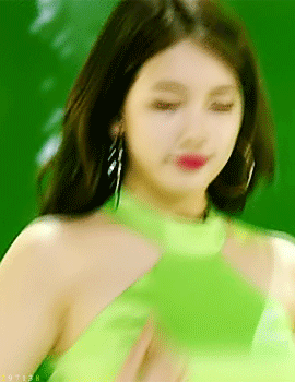 코디가 옷스타일은 똑같지만 색깔만 다르게 입혀서 나왔더 활동 | 인스티즈