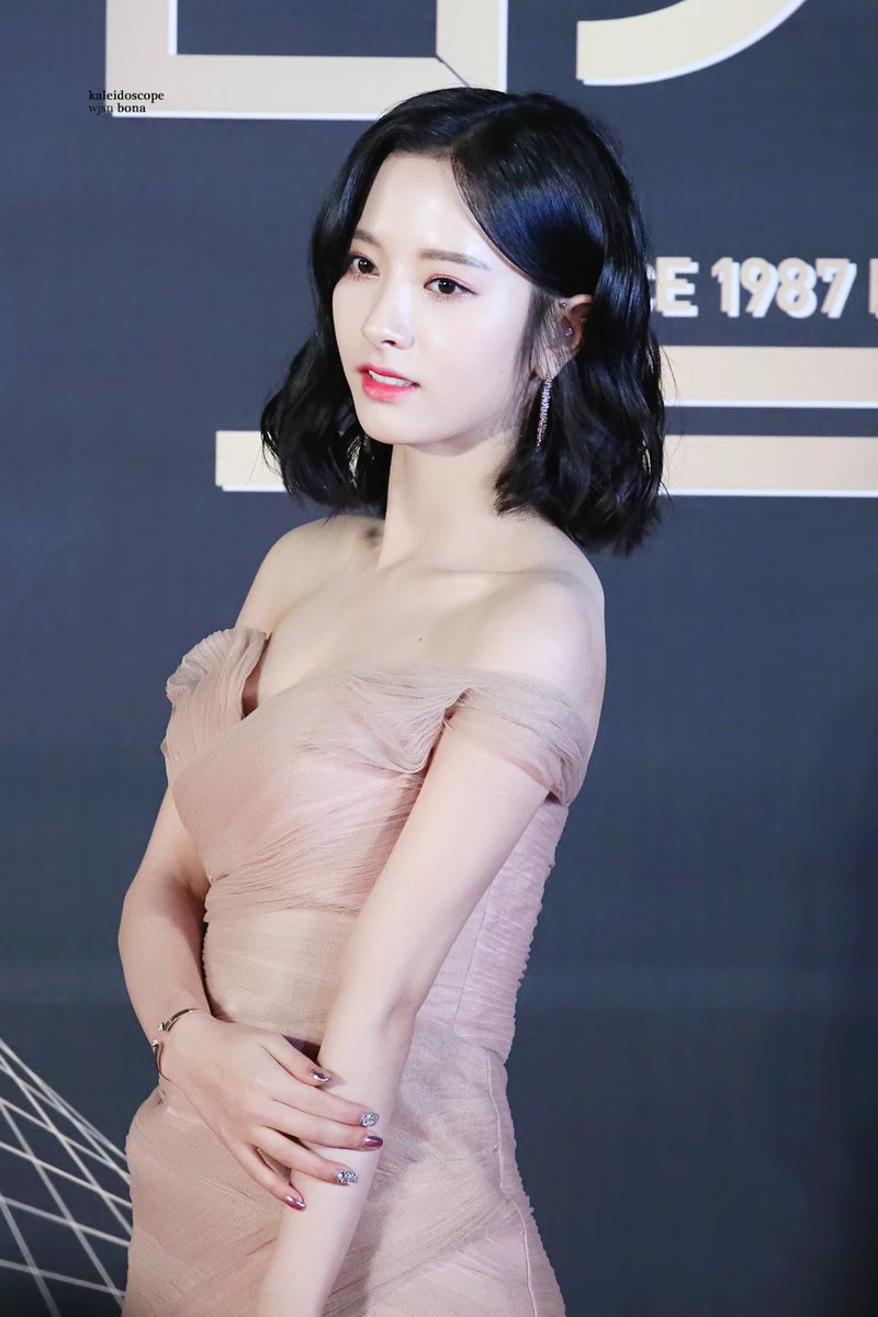 연말시상식에서 미모 던 우주소녀 보나.jpgif | 인스티즈