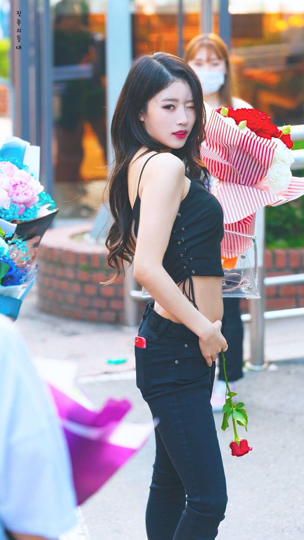 러블리즈 미주의 역대 출근길 모습 중에 최고 레전드 날.jpgif | 인스티즈